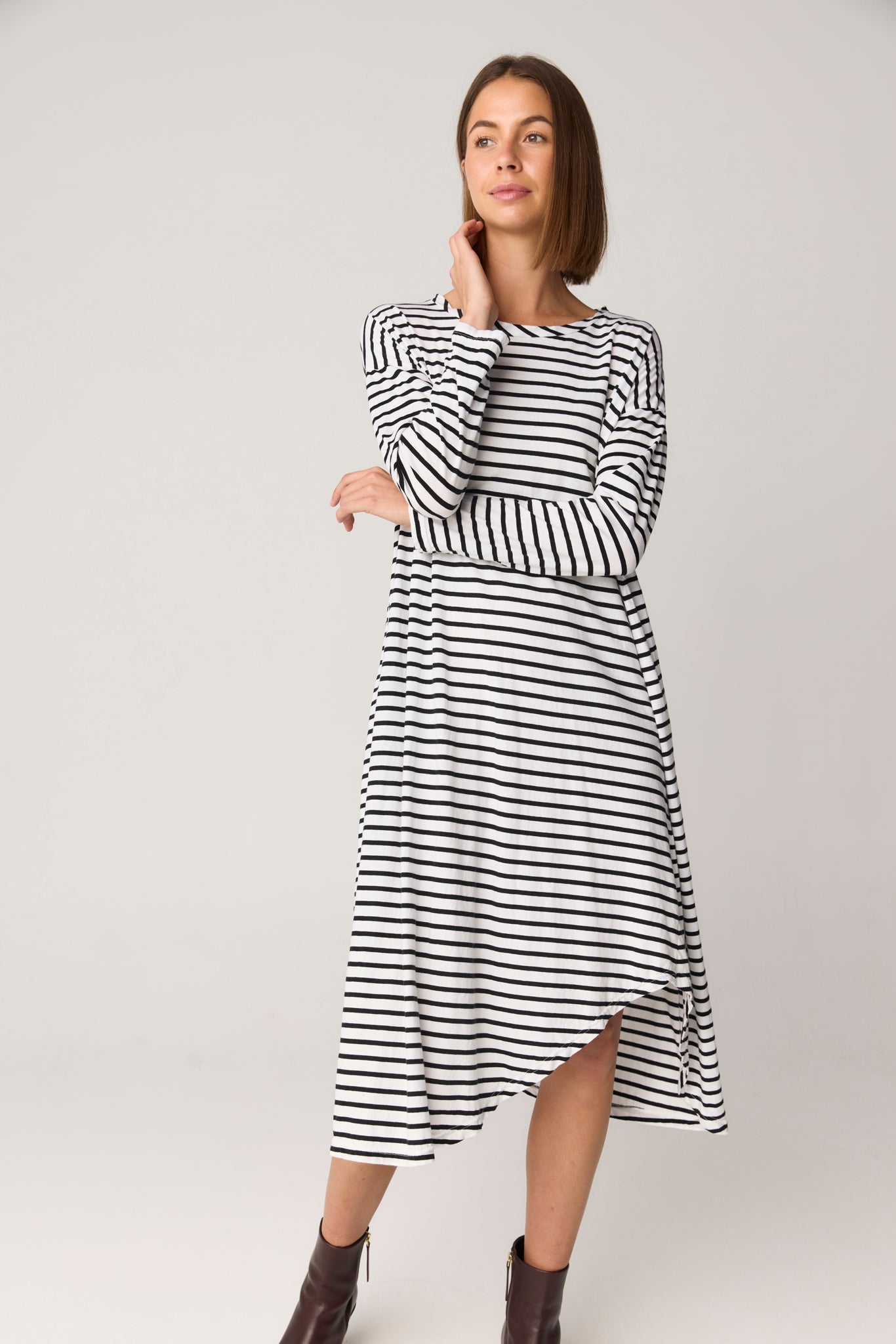 PIQI DRESS - BLACK & WHITE
