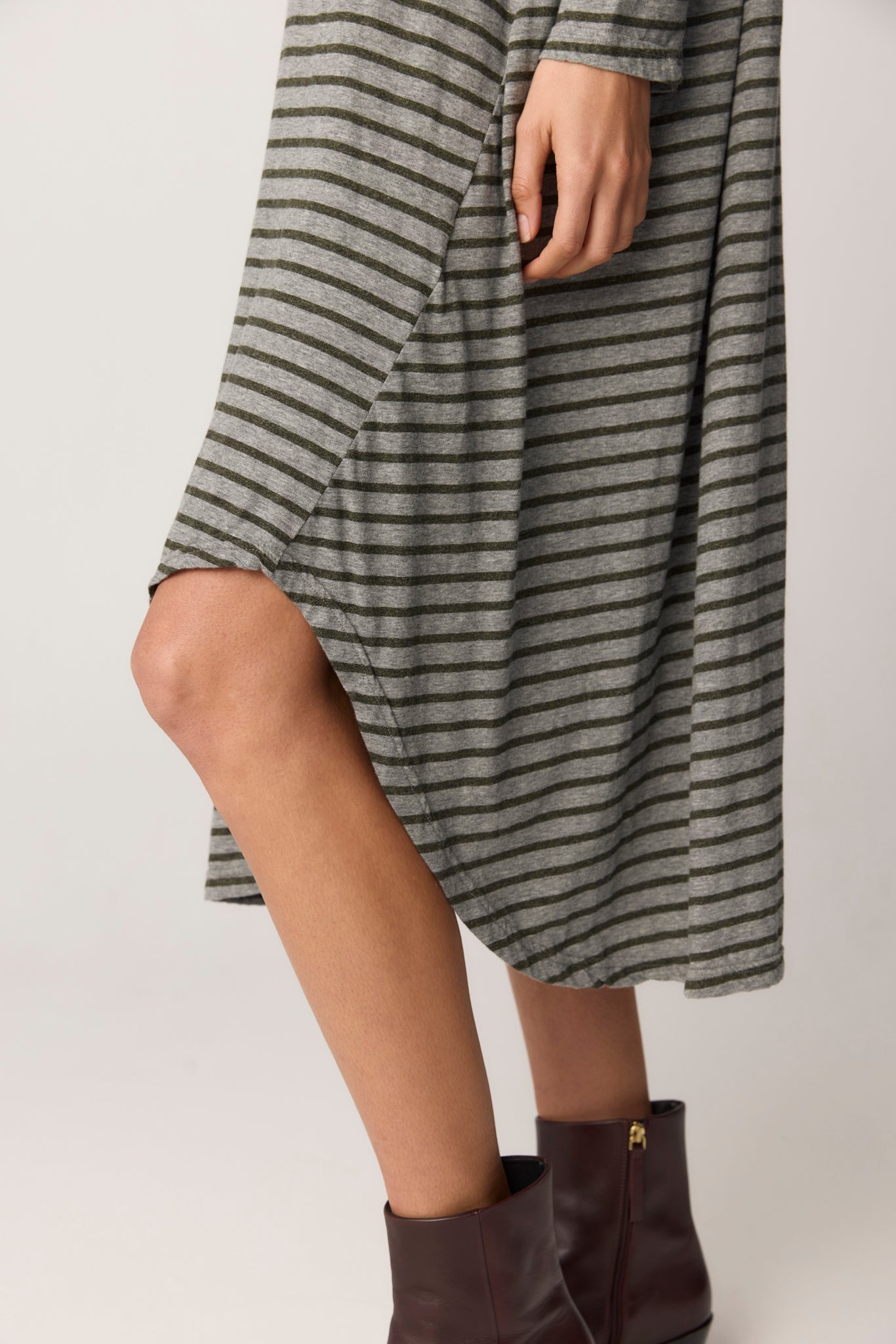 PIQI DRESS - GREY & MOSS