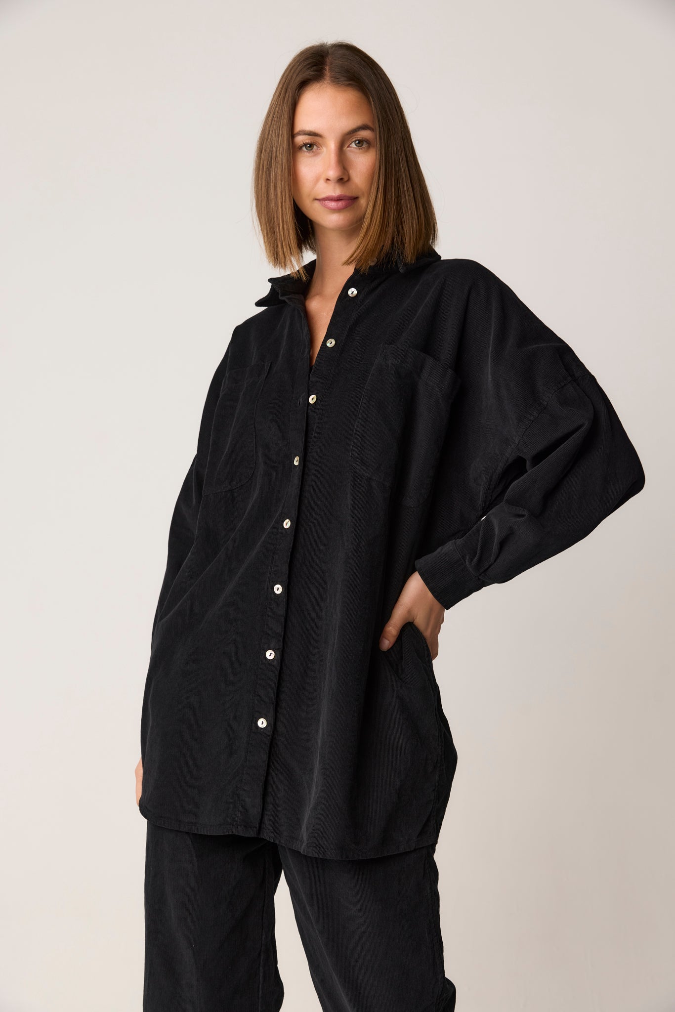 PENNY SHACKET - NOIR
