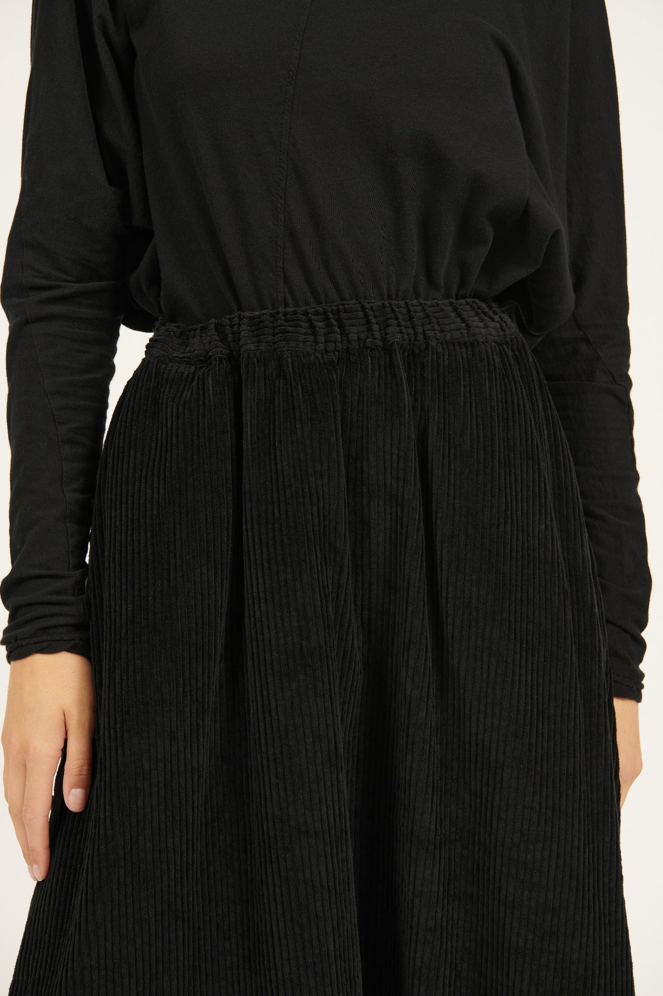 CORDIALLY SKIRT - NOIR (PRE-ORDER) - Primness