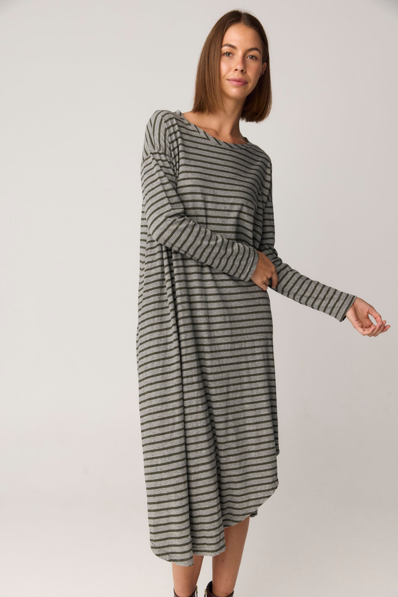 PIQI DRESS - GREY & MOSS