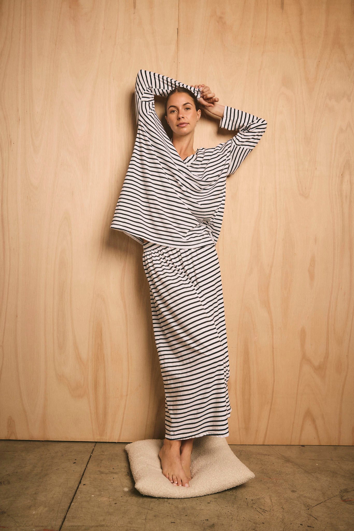 STRIPE SKIRT - BLACK & WHITE