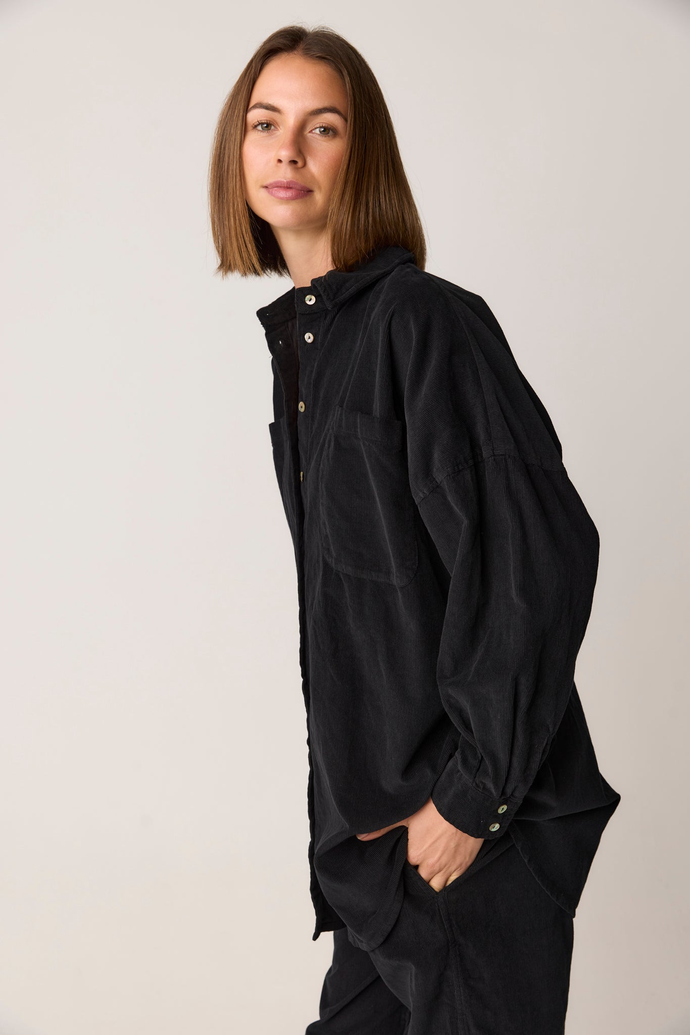 PENNY SHACKET - NOIR