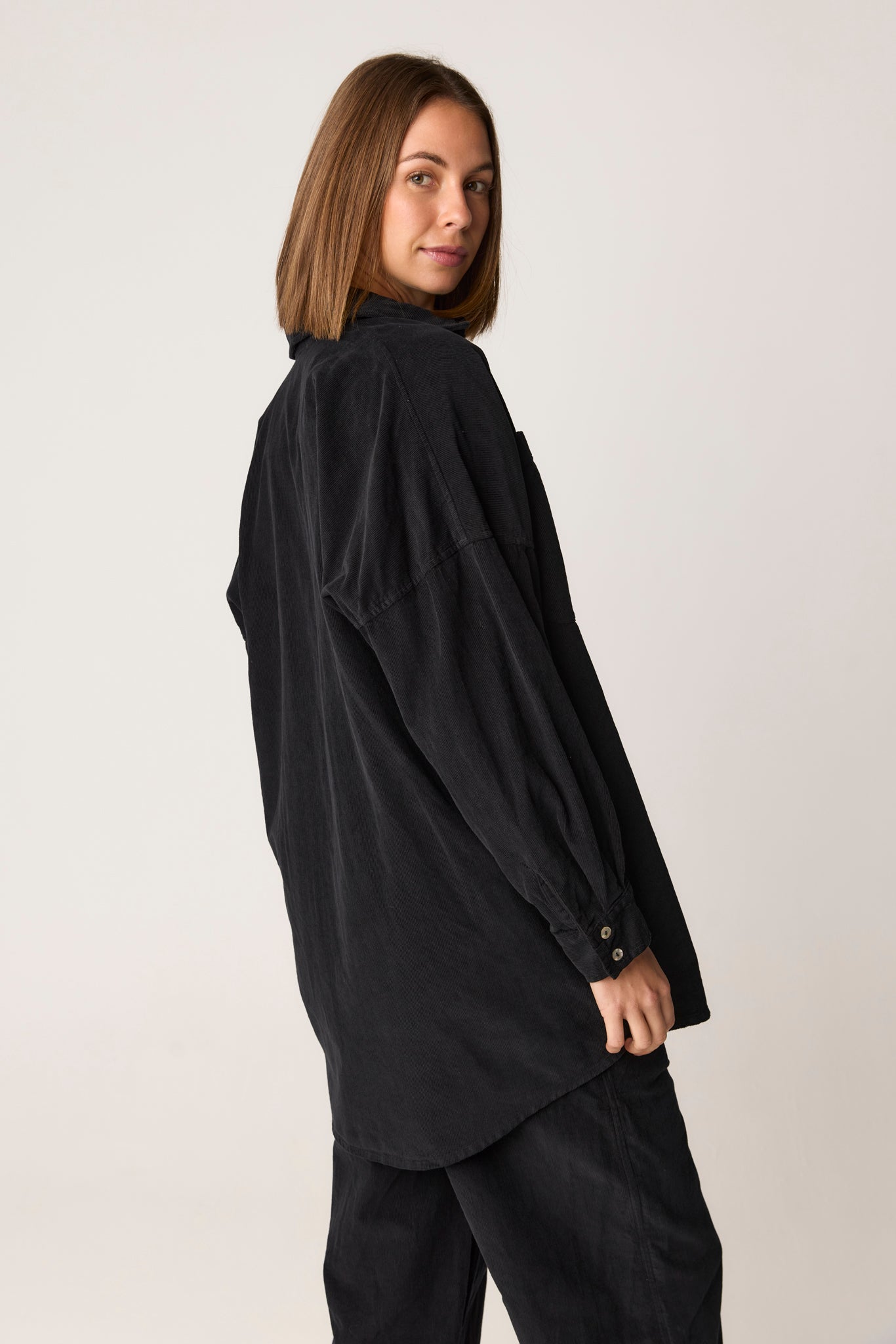 PENNY SHACKET - NOIR