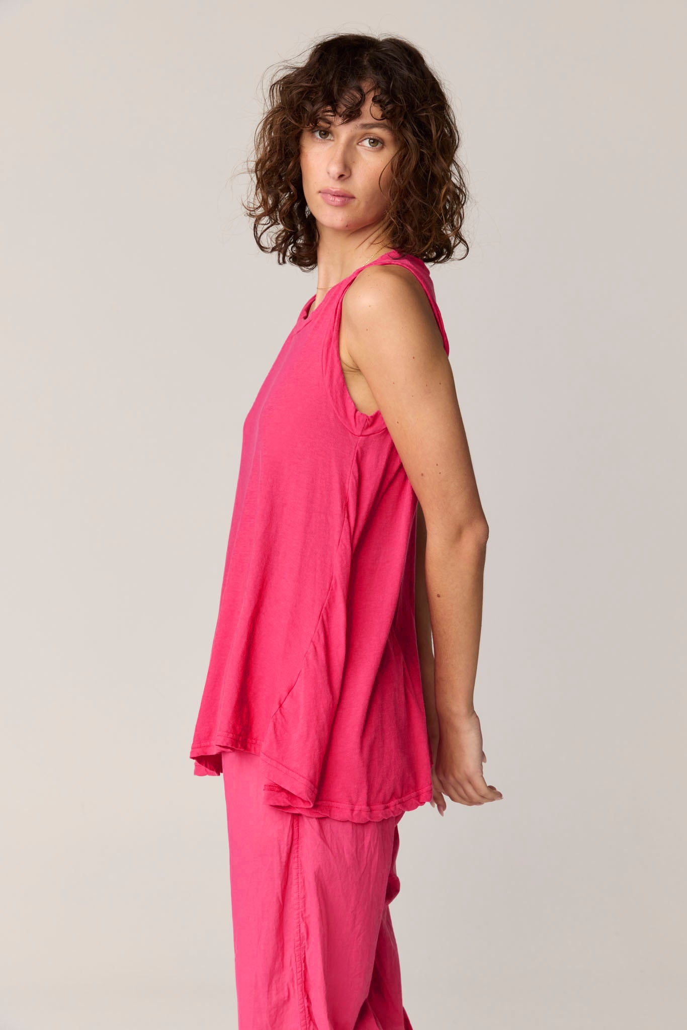 VERY TANK - RASPBERRY