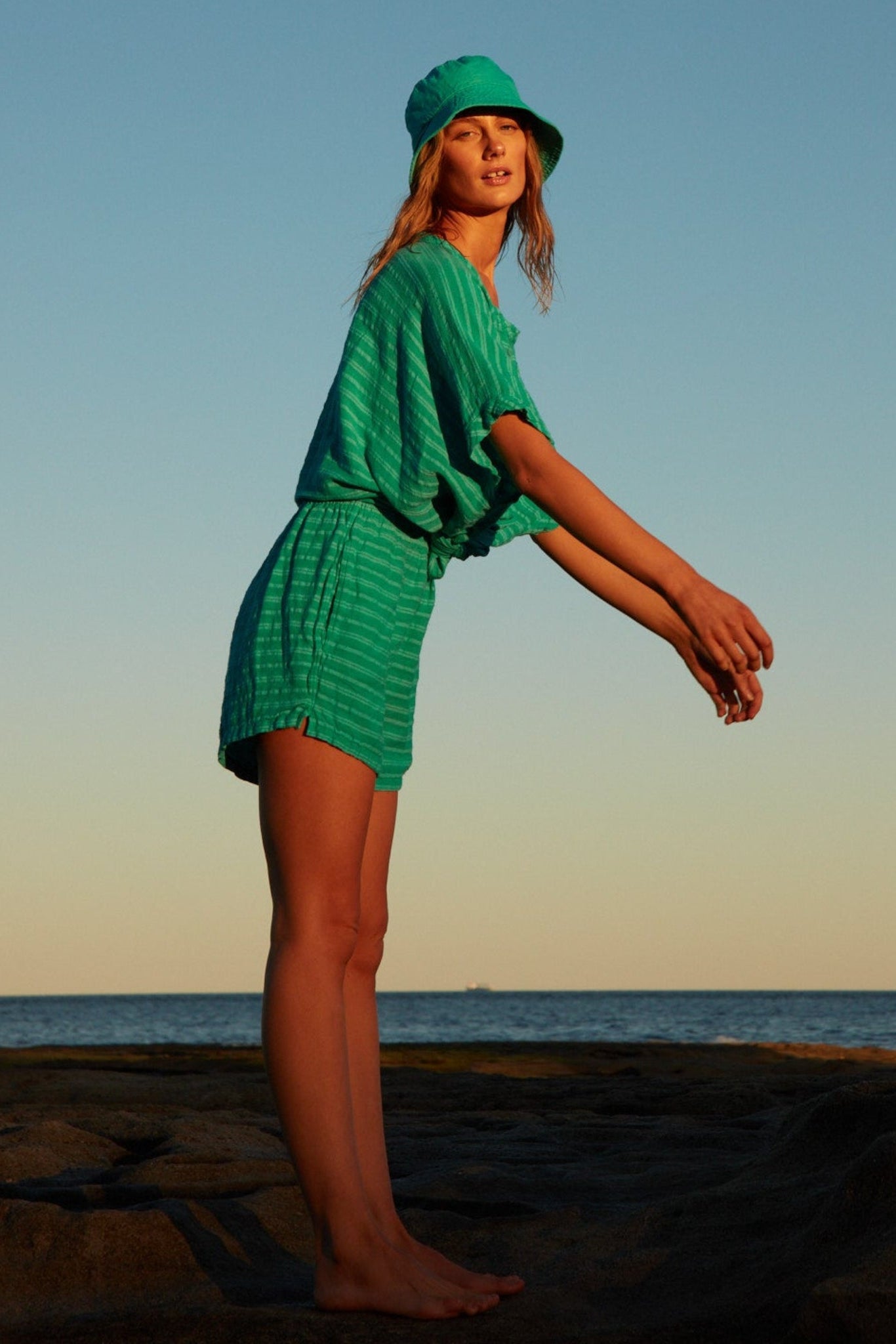 GAUZZY SHORT - TURQUOISE