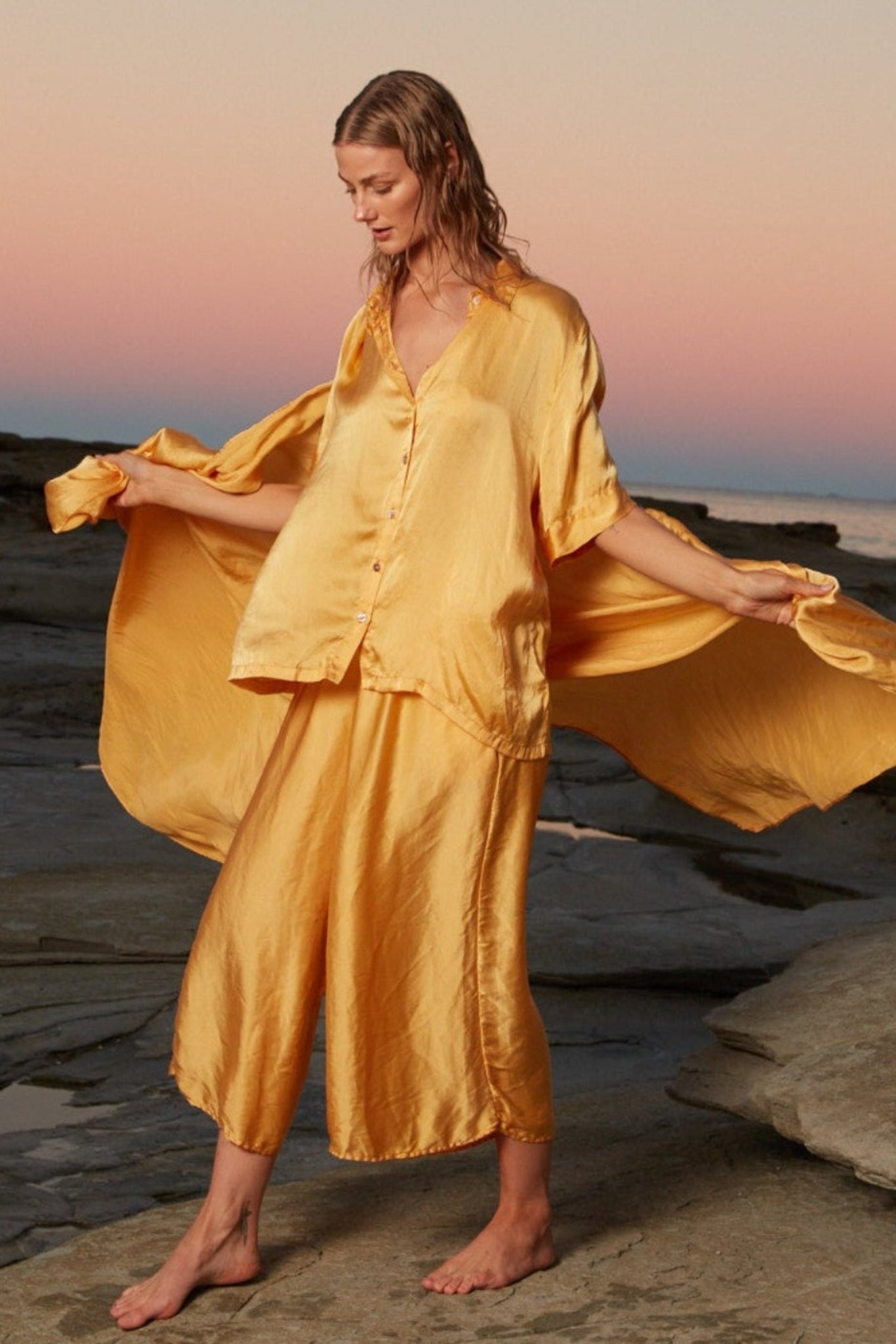 GLOSSED SHIRT - SUNFLOWER