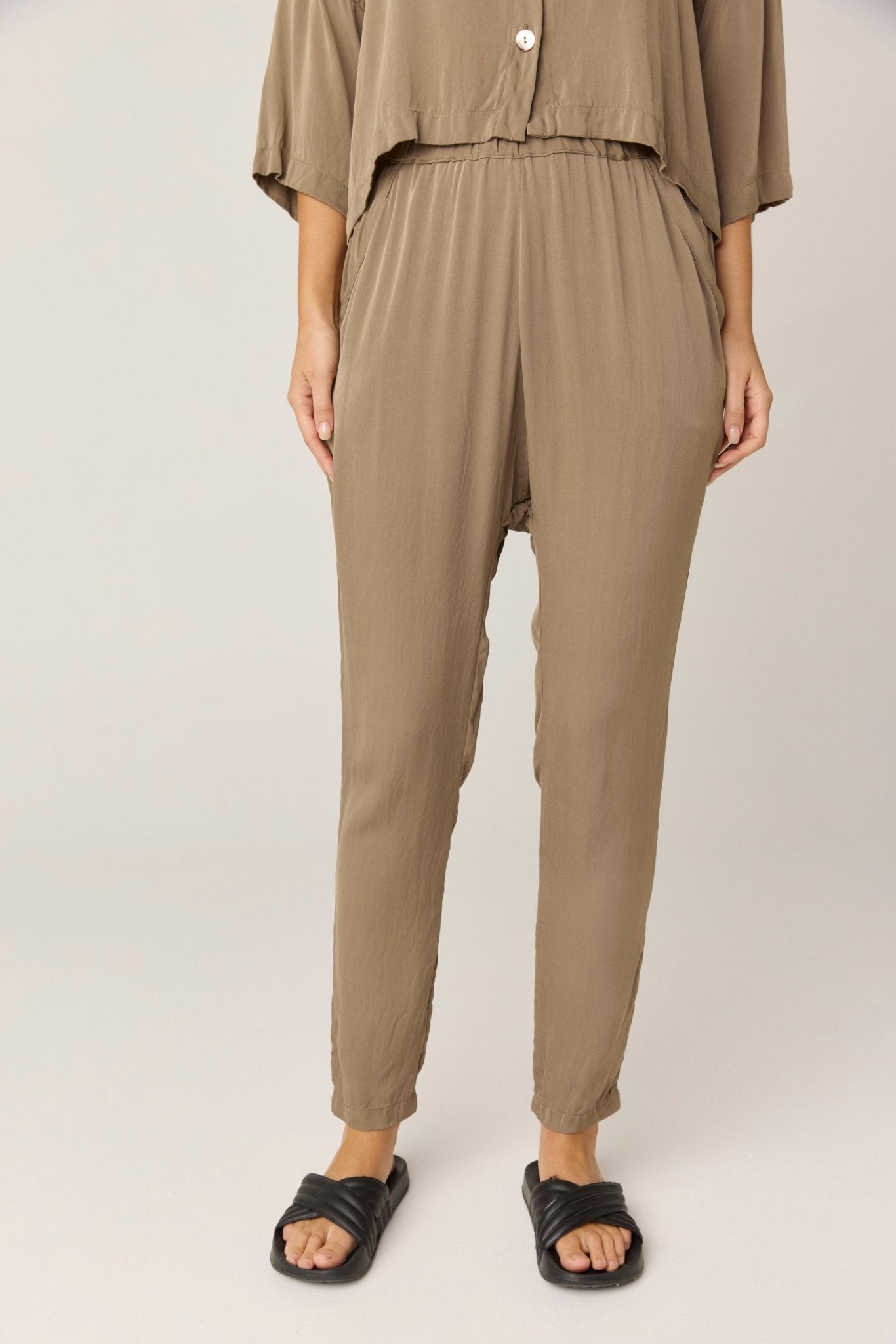 DUSK PANT - FAWN (PRE - ORDER) - Primness