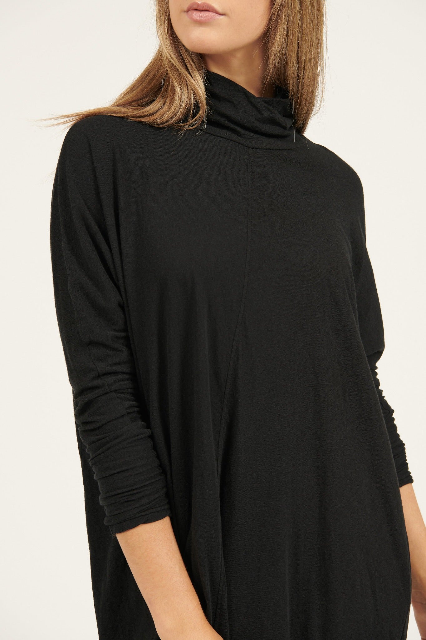 BRAVI DRESS - NOIR (PRE-ORDER) - Primness