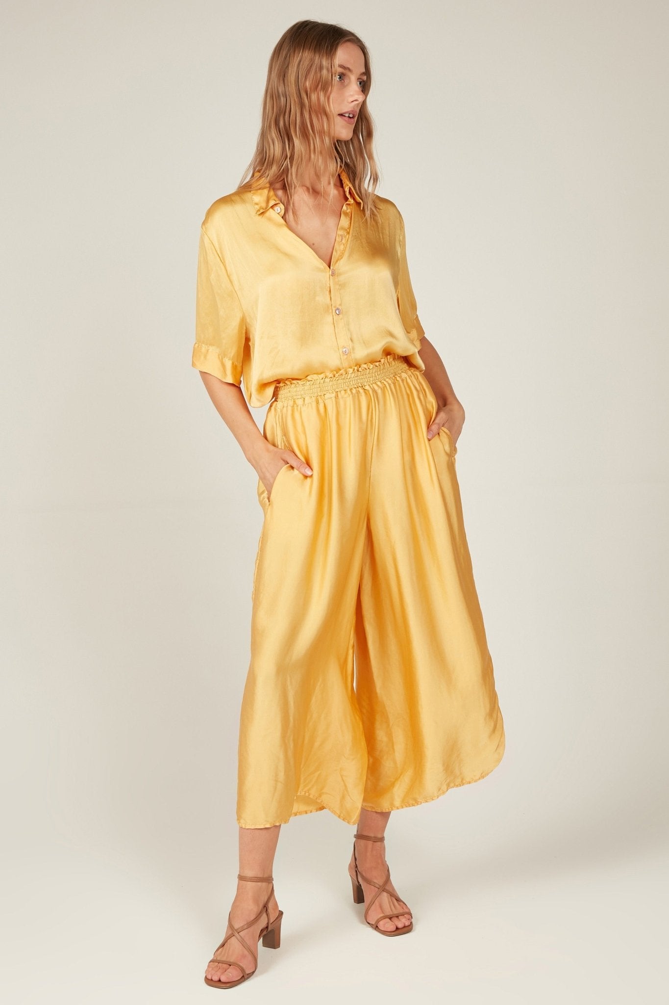 GLOSSED LOOSE PANT - SUNFLOWER - Primness